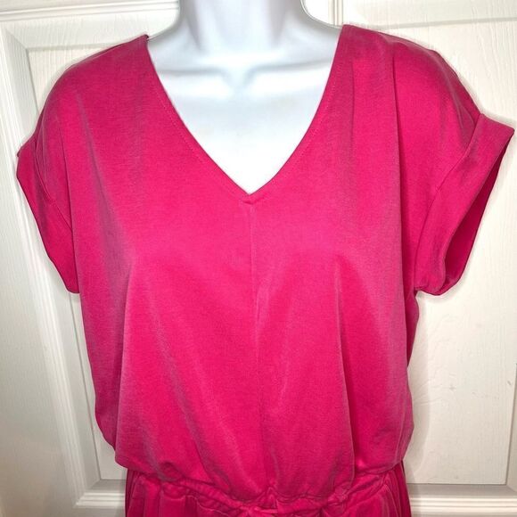 Red Dress Boutique Ces Femme Flirt With Fun Hot Pink Jumpsuit M NWOT - Picture 4 of 11